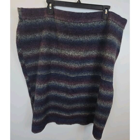 Lane Bryant Purple Blue Ombre Striped Pull On Straight Skirt Poly Wool 26/28 - Picture 3 of 6